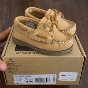 BRAND NEW SPERRY’s